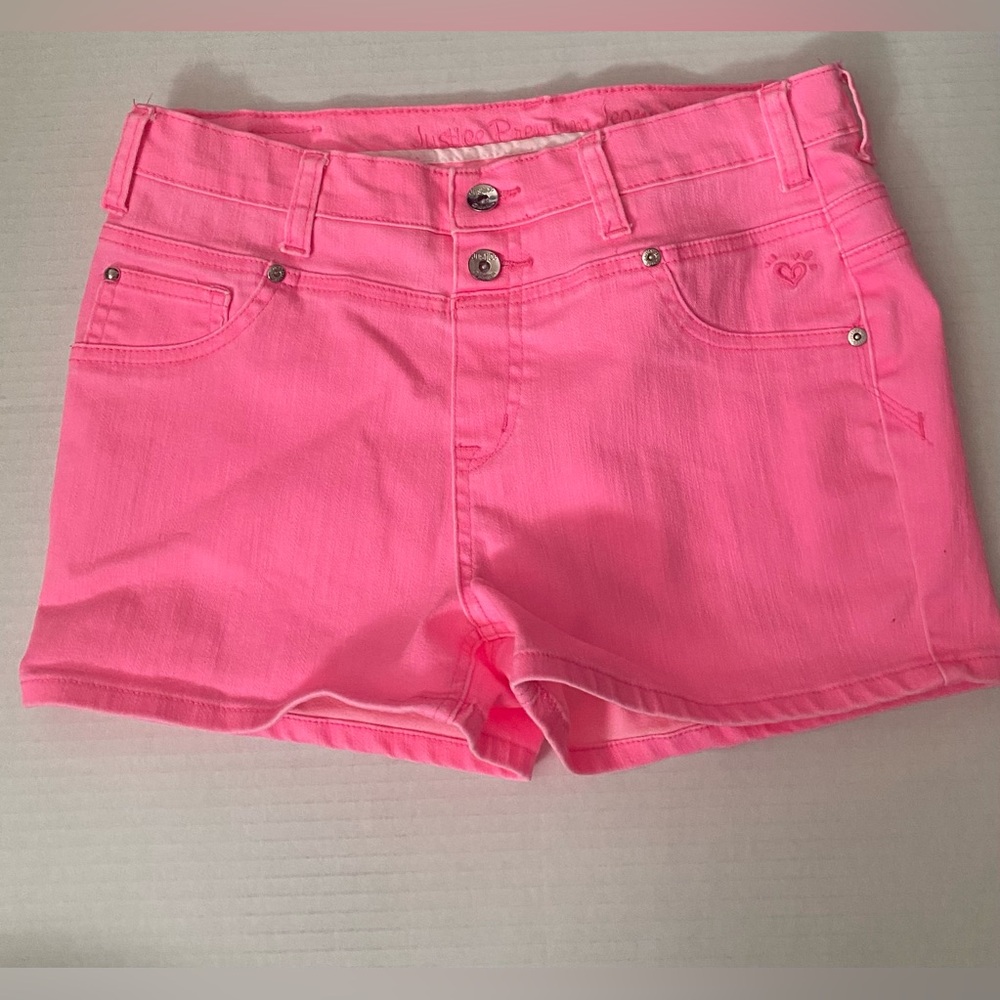 Justice Shorts 14.5’ Waist
Pink Denim Shorts
Justice Double Button Shorts